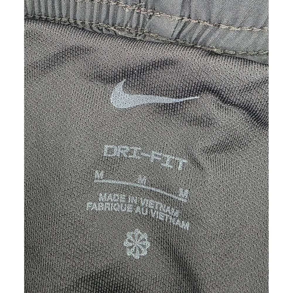 Nike Women Size Medium Dark Blue Houndstooth Athletic Dri FIT Running Shorts